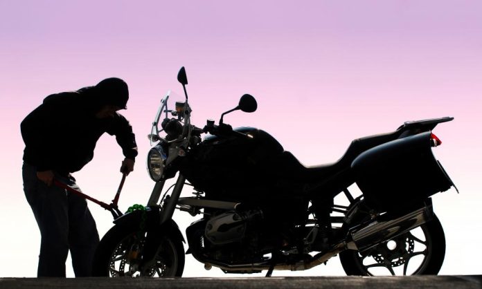 VOL DE MOTO