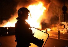 Emeutes en France: 40.000 policiers et gendarmes mobilisés jeudi soir selon le gouvernement