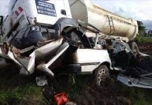 Noflaye: 06 morts sur le coup est le bilan de la collision entre un véhicule et un camion