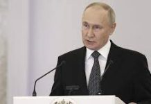 Russie: Vladimir Poutine veut briguer un cinquième mandat