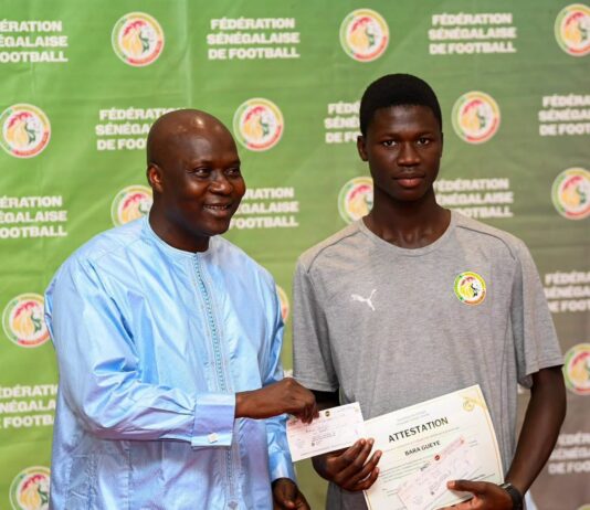 Football : Les équipes nationales U15 et U17 masculines ont reçu une prime globale de 311,420 millions de francs CFA par la FSF